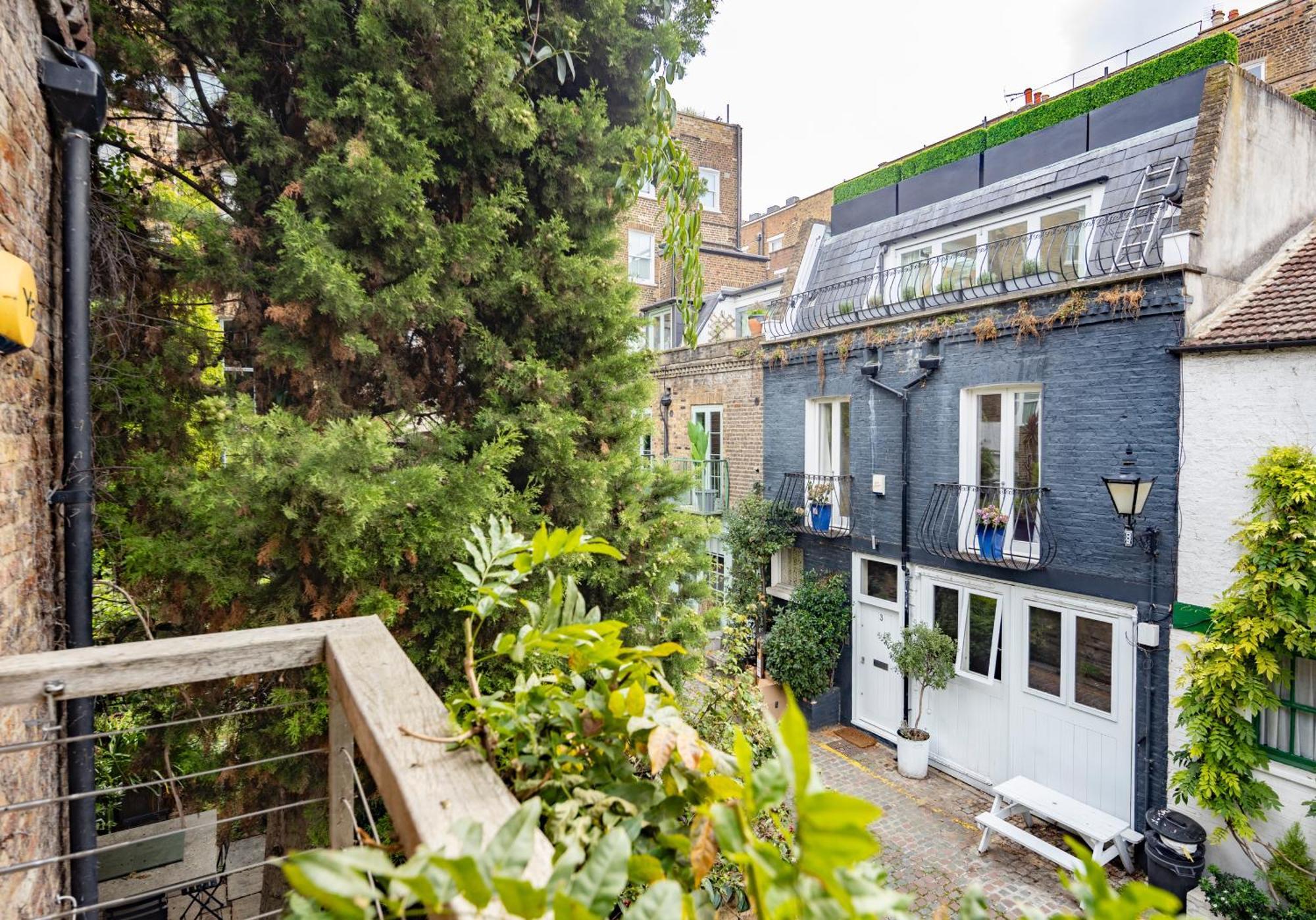 Beautiful Mews House - Notting Hill Case de vacanță